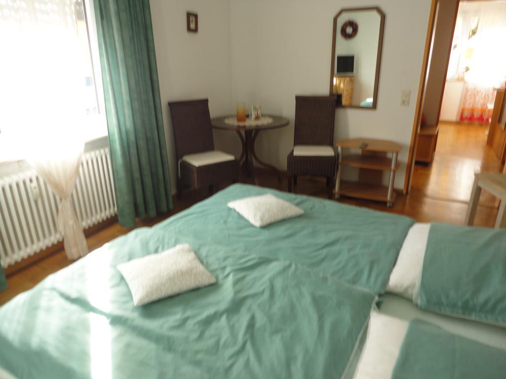 Ferienwohnung Toska Pfaffenweiler Room photo